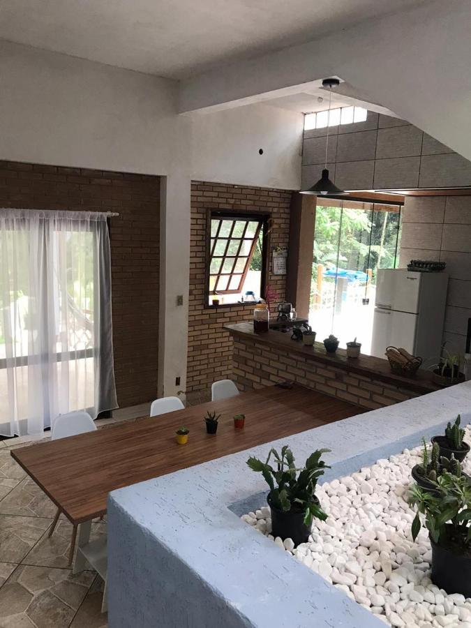 Casa de férias Casa Ampla Com Piscina *
